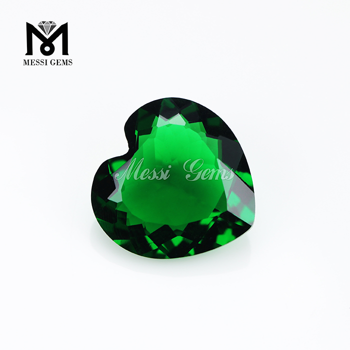atacado coração pedra lapidada vidro verde esmeralda