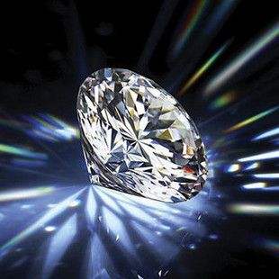 O diamante Moissanite virou uma nova moda na hora de escolher as alianças