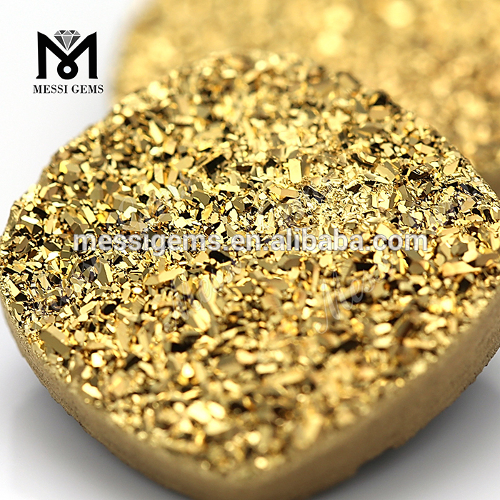Pedra de ágata druzy colorida banhada a ouro em forma de almofada