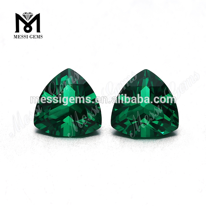 Trilhões de pedras preciosas nano verdes cortadas de 10 x 10 mm