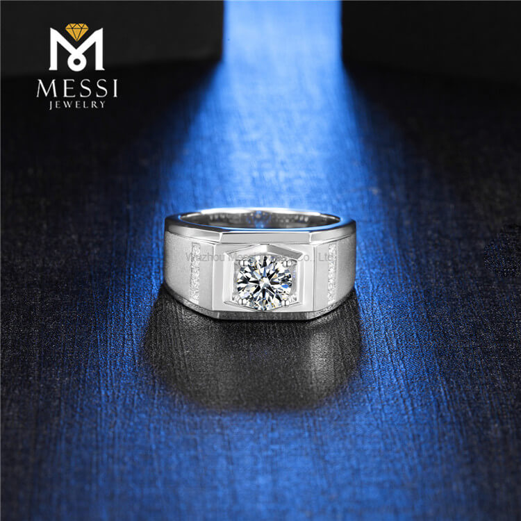 Design de anel de prata para mulheres