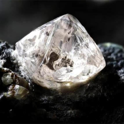 Como os diamantes são formados?Por que os diamantes são tão caros?