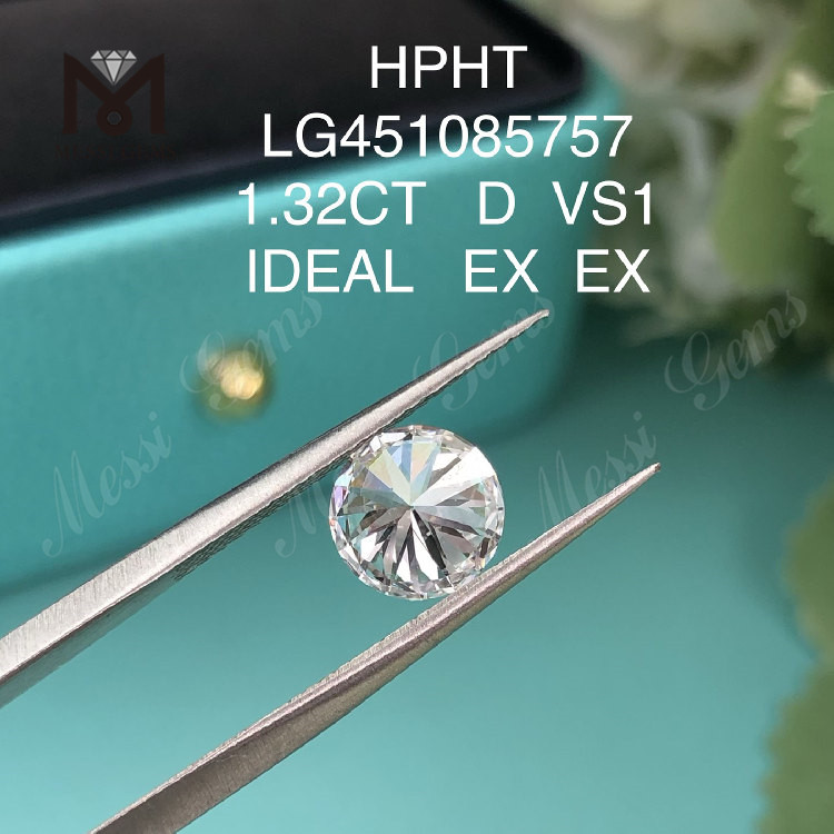 Diamantes de laboratório HPHT 1,32 ct VS1 D IDEL Cut